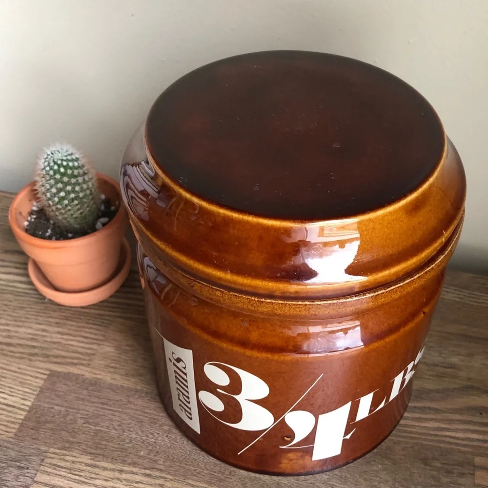 Vintage Estēe Lauder Arami’s Bath Canister